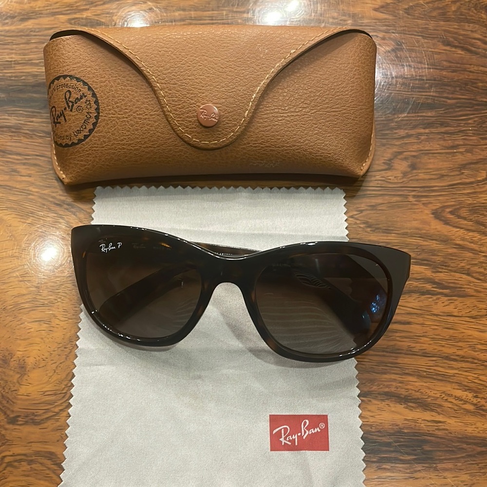 Ray Ban Women’s Polarized Sunglasses Tortoise Shell
